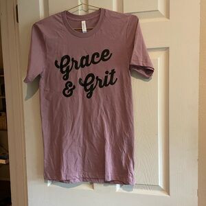 Canvas Grace and grit women’s T-shirt-small